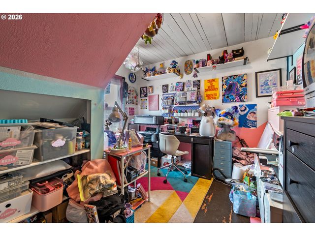 3815 Se 64TH Ave, Portland, OR 97206