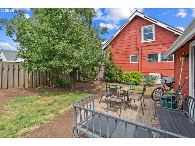 3815 Se 64TH Ave, Portland, OR 97206