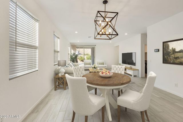 33908 N Beeblossom Trail, San Tan Valley, AZ 85144