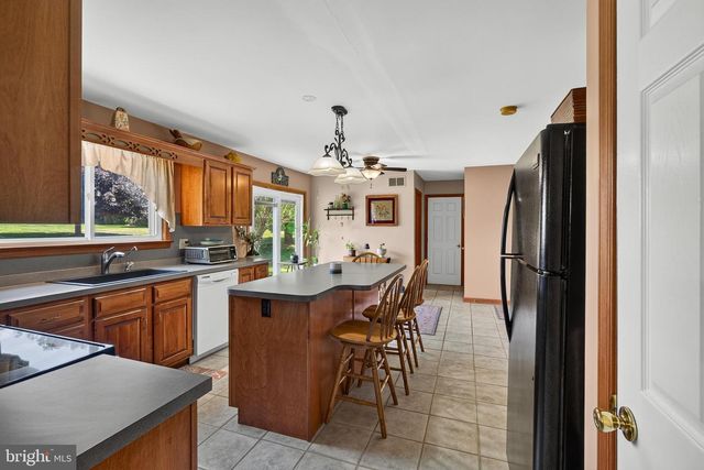 534 BERTOLET MILL RD, Oley, PA 19547
