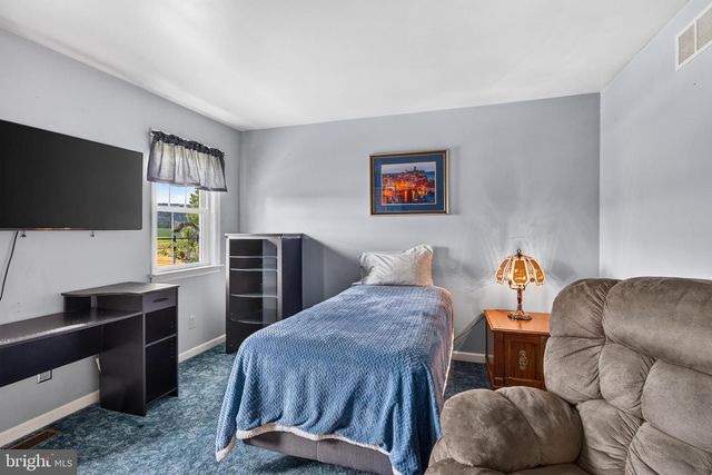 534 BERTOLET MILL RD, Oley, PA 19547