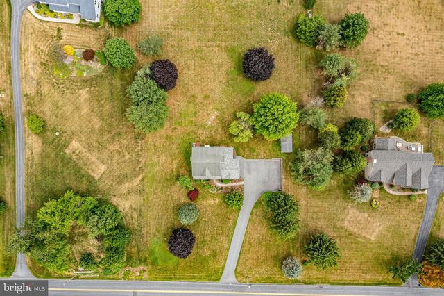 534 BERTOLET MILL RD, Oley, PA 19547