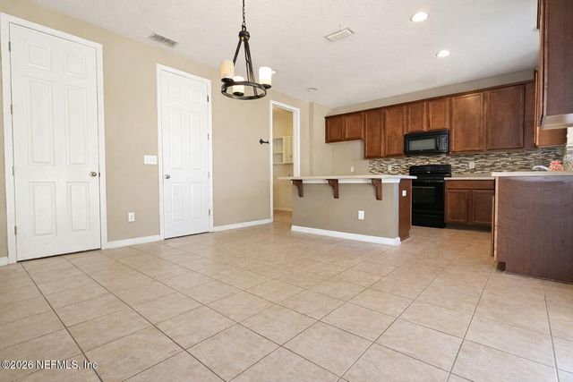 217 AMBER RIDGE Road, Jacksonville, FL 32218