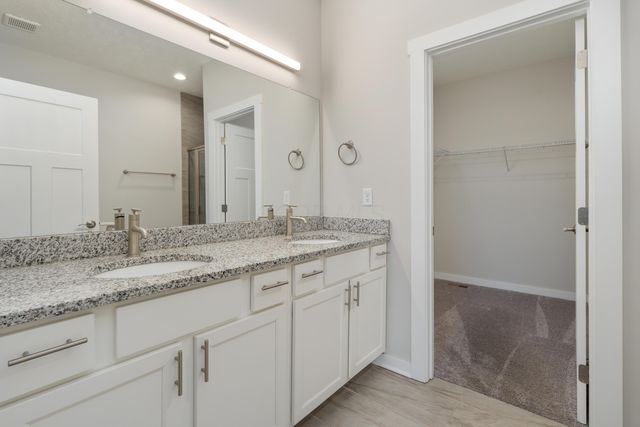 342 Amelia Lane, Delaware, OH 43015
