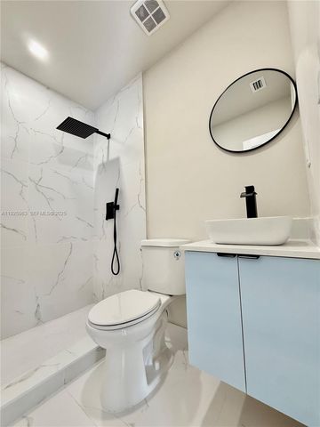 7951 NW 30th St, Davie, FL 33024