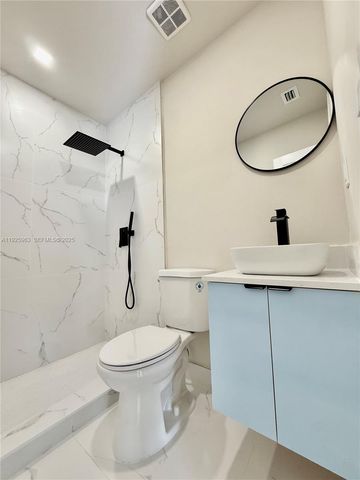 7951 NW 30th St, Davie, FL 33024