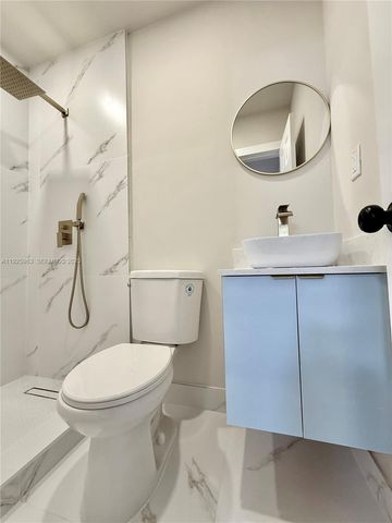 7951 NW 30th St, Davie, FL 33024