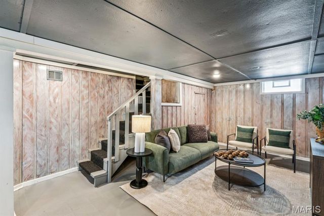 6511 Southwest Avenue, St Louis, MO 63139