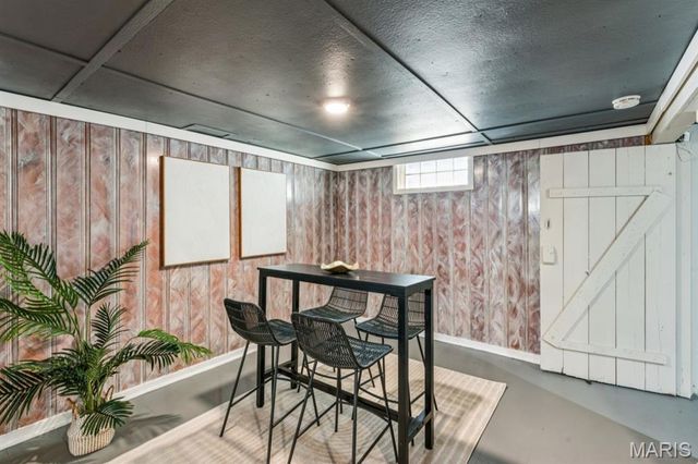 6511 Southwest Avenue, St Louis, MO 63139