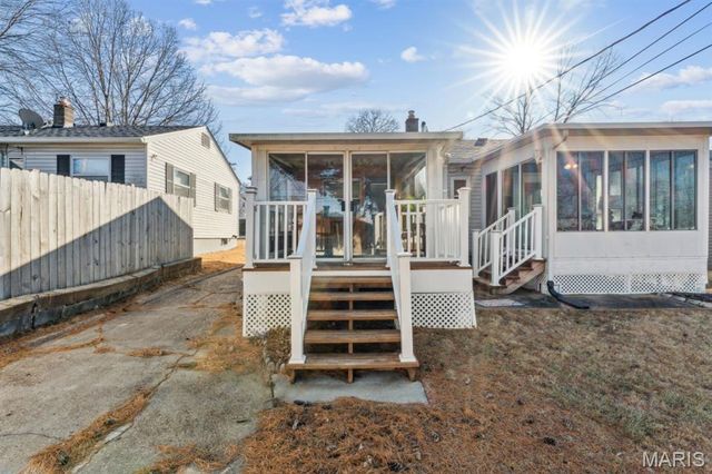 6511 Southwest Avenue, St Louis, MO 63139