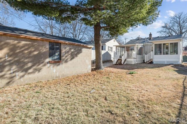 6511 Southwest Avenue, St Louis, MO 63139