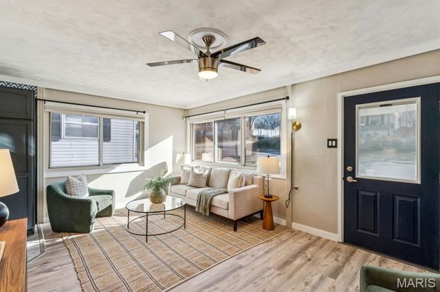 6511 Southwest Avenue, St Louis, MO 63139