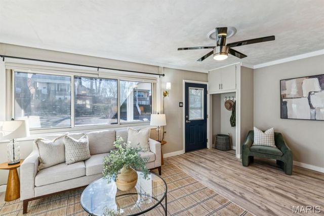 6511 Southwest Avenue, St Louis, MO 63139