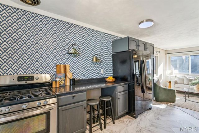 6511 Southwest Avenue, St Louis, MO 63139