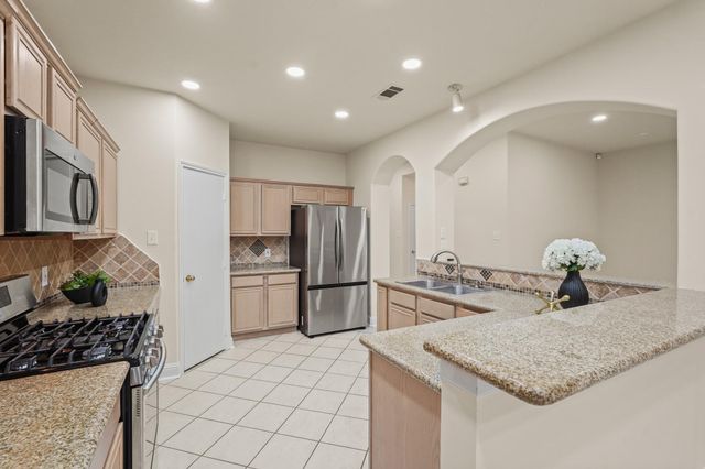 3519 Stratford Plaza Lane, Sugar Land, TX 77498