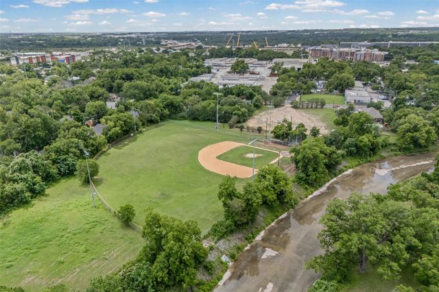 1128 Walton LN 2, Austin, TX 78721