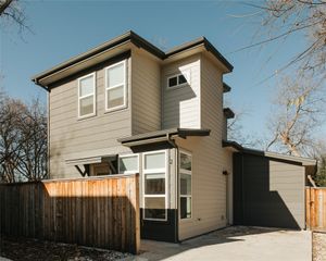 1128 Walton LN 2, Austin, TX 78721