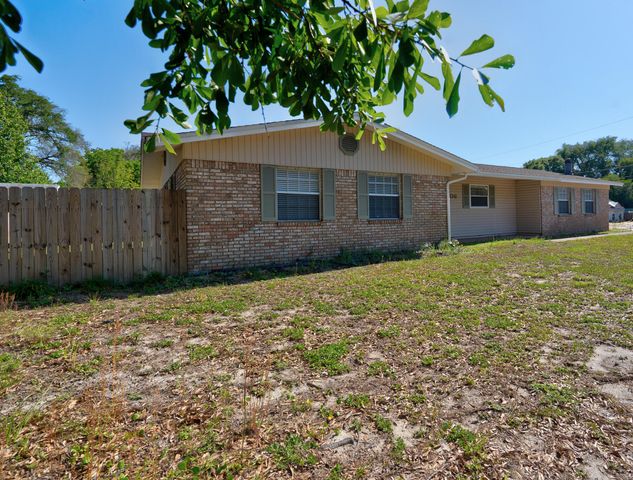 406 NW Holmes Boulevard, Fort Walton Beach, FL 32548