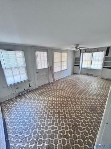 213 Pennington St, South Hill, VA 23970