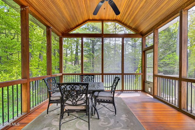 56 Jean Place, Guilderland, NY 12303