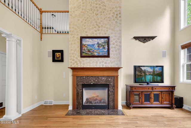 56 Jean Place, Guilderland, NY 12303