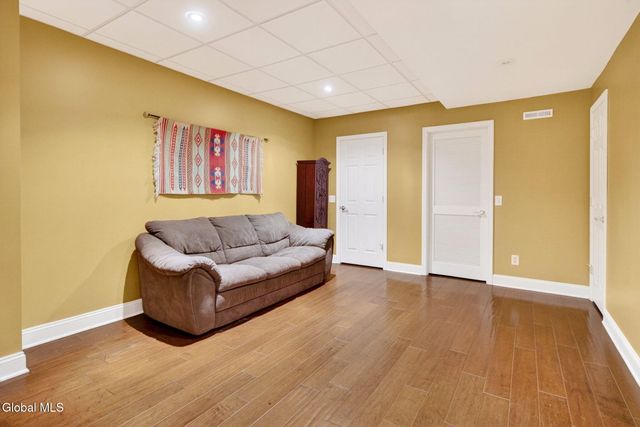 56 Jean Place, Guilderland, NY 12303
