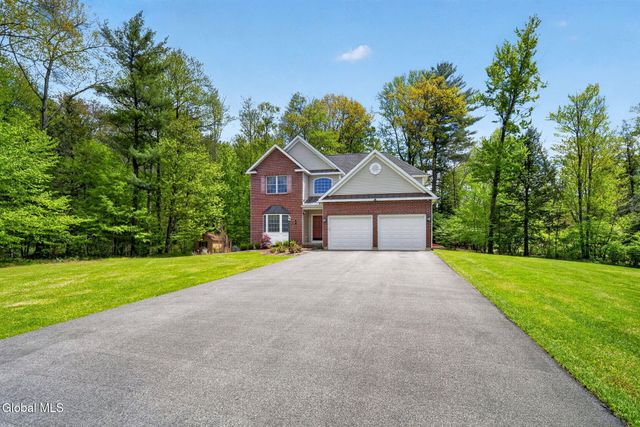 56 Jean Place, Guilderland, NY 12303
