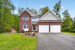 56 Jean Place, Guilderland, NY 12303