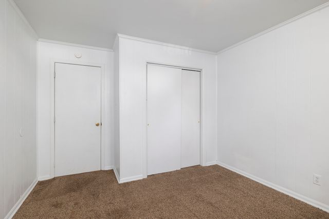 1632 W Berkeley Street, Springfield, MO 65807