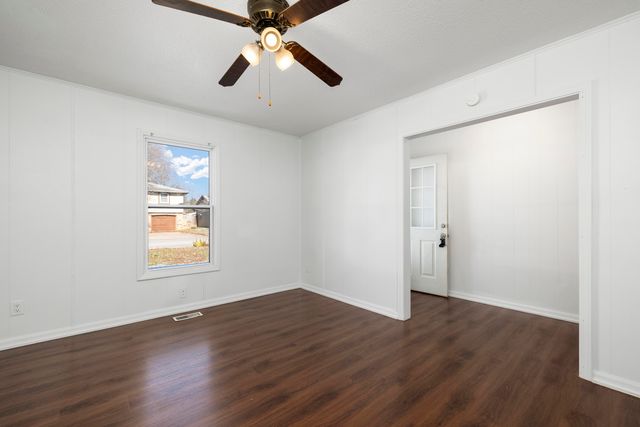 1632 W Berkeley Street, Springfield, MO 65807