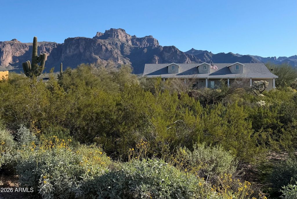 973 N Boyd Road, Apache Junction, AZ 85119
