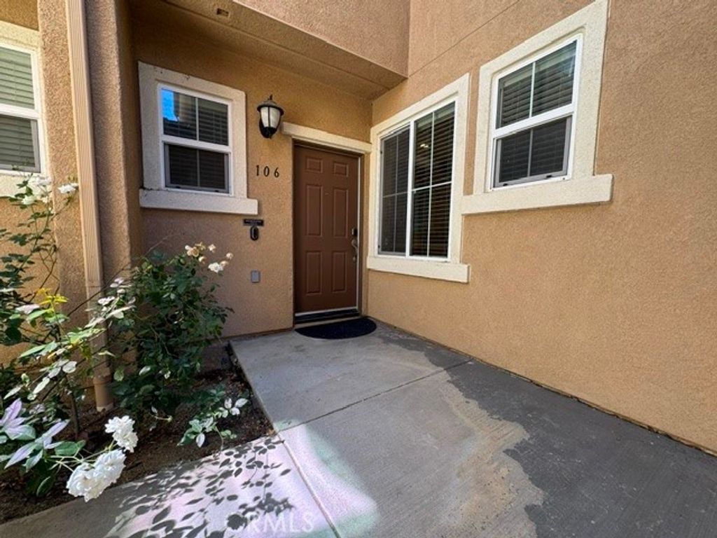 15412 Park Point Avenue 106, Lake Elsinore, CA 92532