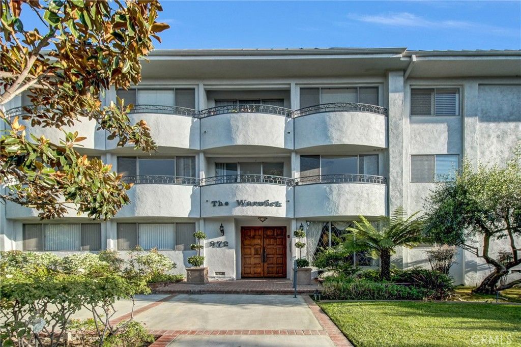 972 E California 304, Pasadena, CA 91106 — photo 2