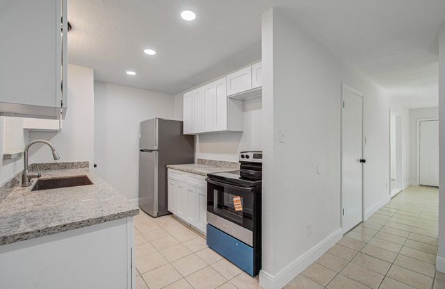 9843 Ribbonwood Street, Houston, TX 77078