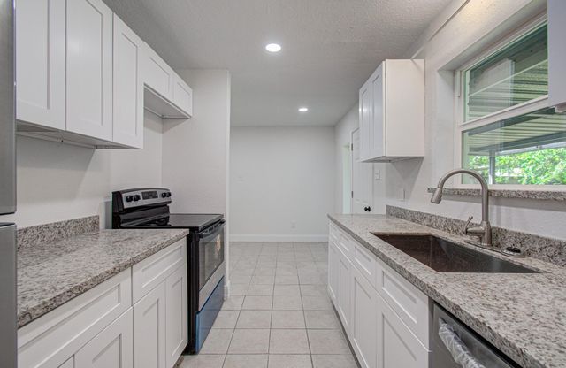 9843 Ribbonwood Street, Houston, TX 77078