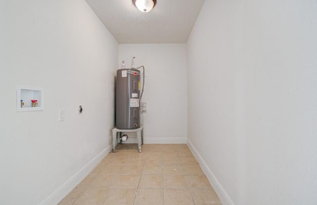 9843 Ribbonwood Street, Houston, TX 77078