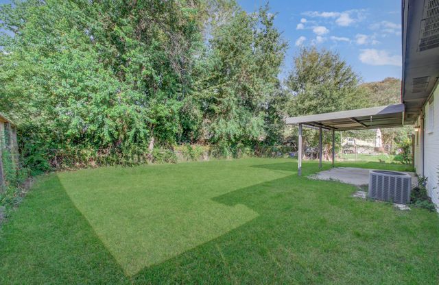 9843 Ribbonwood Street, Houston, TX 77078