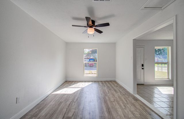 9843 Ribbonwood Street, Houston, TX 77078