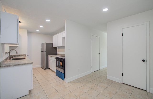 9843 Ribbonwood Street, Houston, TX 77078