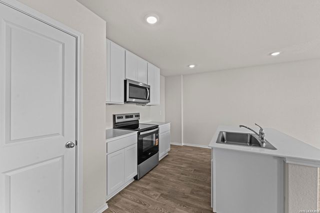 919 Prince Albert, Seguin, TX 78155