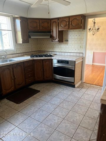 216 Queens Drive S, Little Silver, NJ 07739