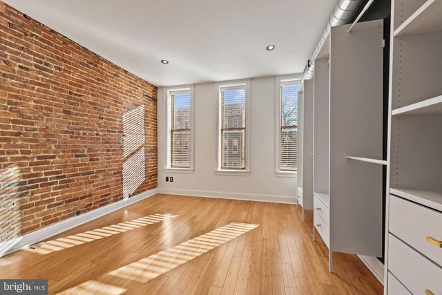 412 E LANVALE ST, Baltimore, MD 21202