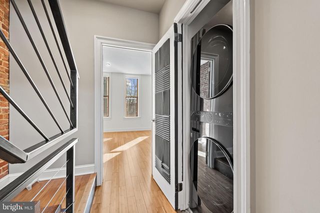 412 E LANVALE ST, Baltimore, MD 21202