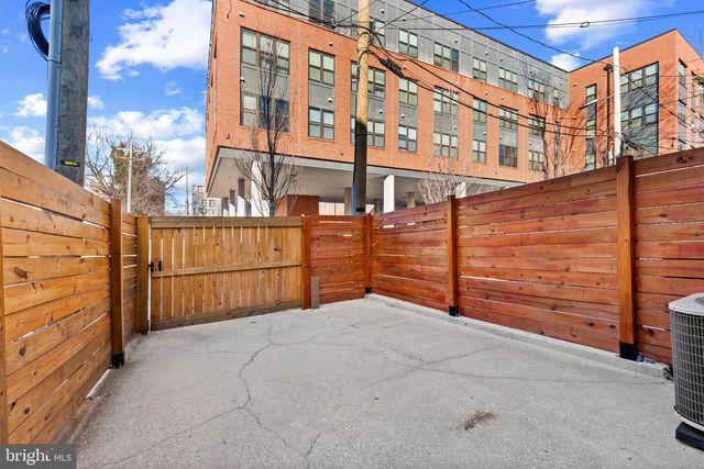 412 E LANVALE ST, Baltimore, MD 21202