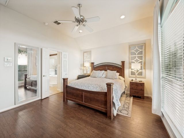 8115 Oak Hollow Drive, Arlington, TX 76001