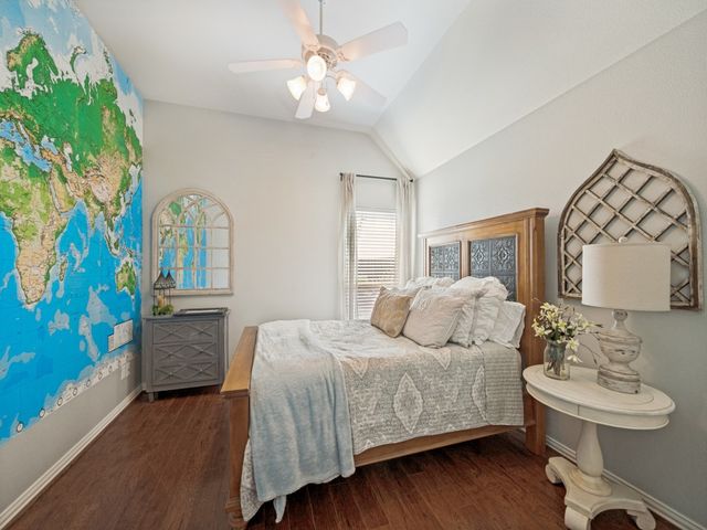 8115 Oak Hollow Drive, Arlington, TX 76001