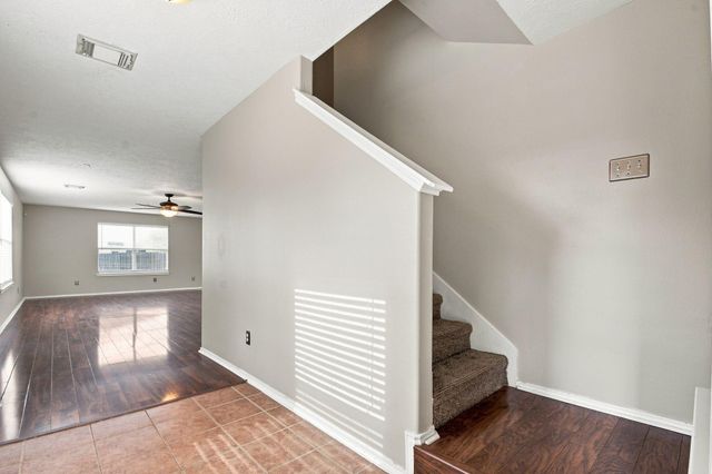 7203 Lazy Summer Court, Magnolia, TX 77354