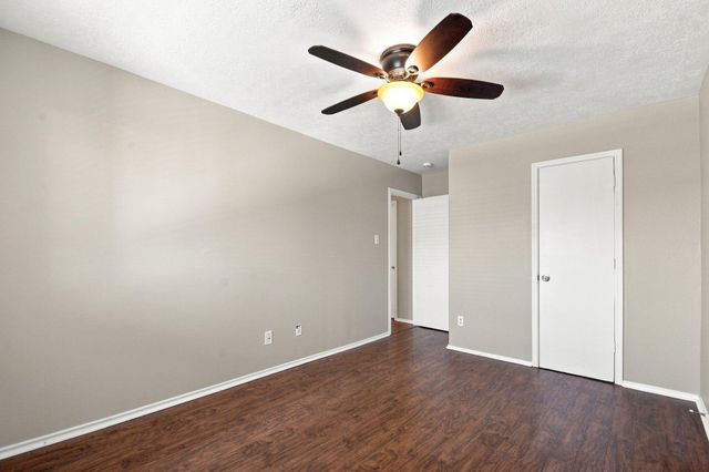 7203 Lazy Summer Court, Magnolia, TX 77354