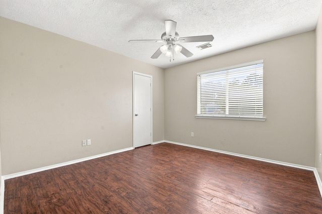 7203 Lazy Summer Court, Magnolia, TX 77354