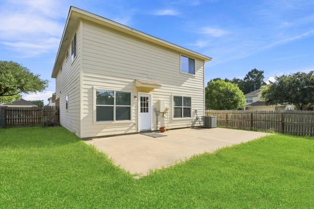 7203 Lazy Summer Court, Magnolia, TX 77354